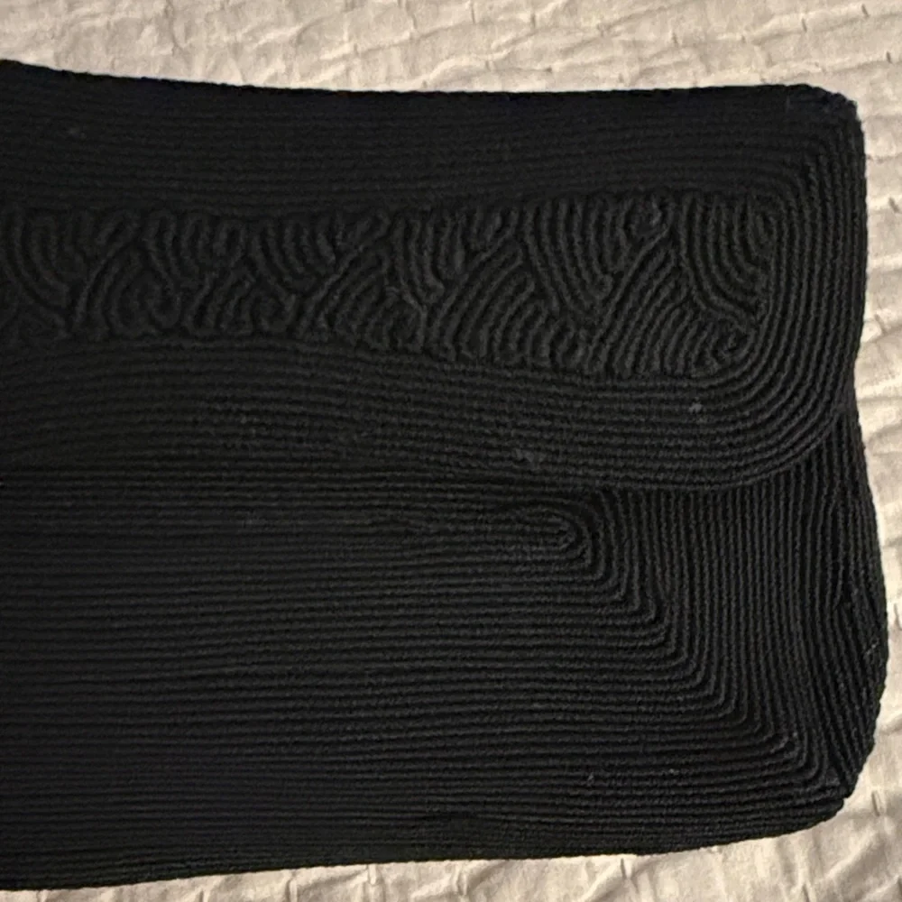 Vintage black clutch